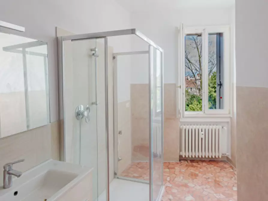 Immagine 6 di Appartamento in affitto  a Vicenza