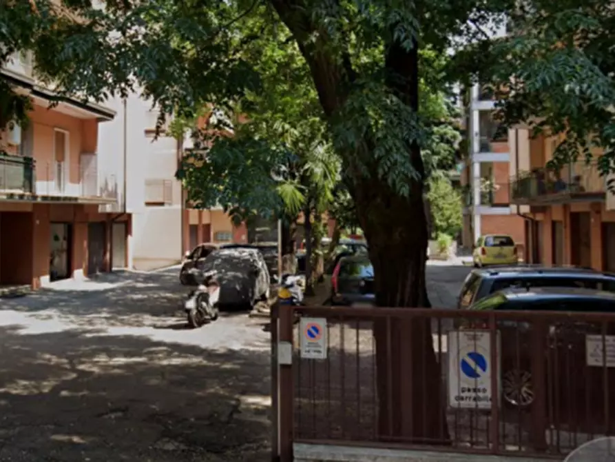 Immagine 1 di Garage in vendita  in VIA CORNO D'AQUILIO 2/D a Verona