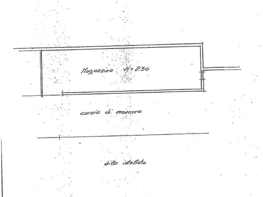 Immagine 10 di Magazzino in vendita  in Stradella Lobbia 9/11 a Verona