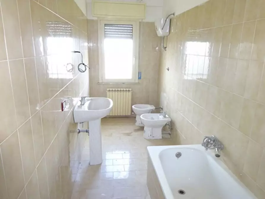 Immagine 10 di Appartamento in vendita  in via XX Settembre, N. 123 a Carassai