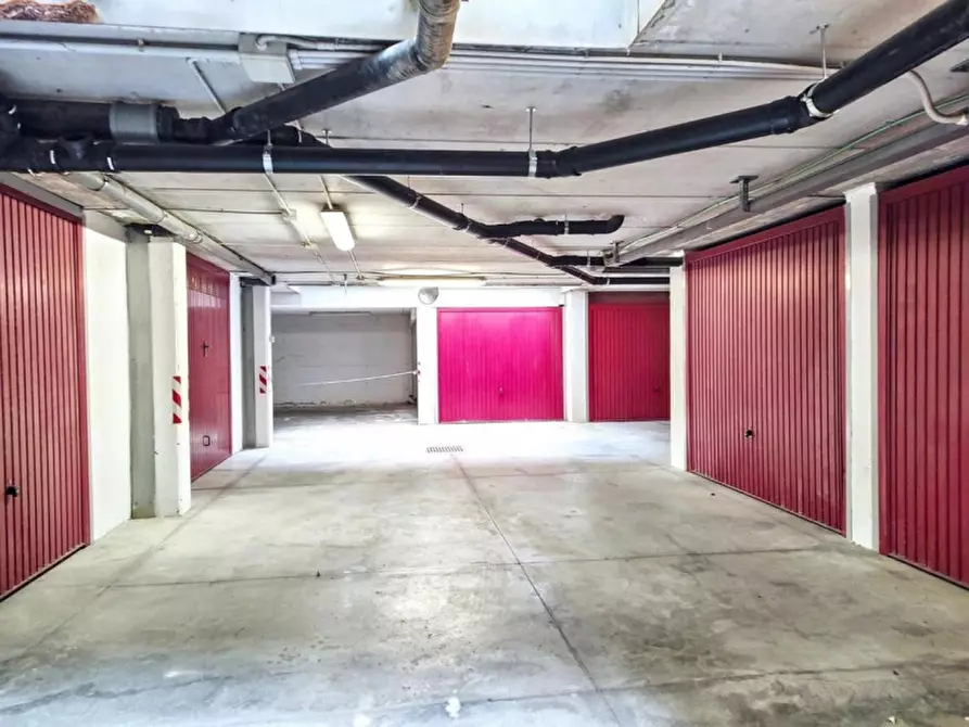 Immagine 13 di Appartamento in vendita  in Via Vittorio Emanuele II, N. 117 a Bordighera