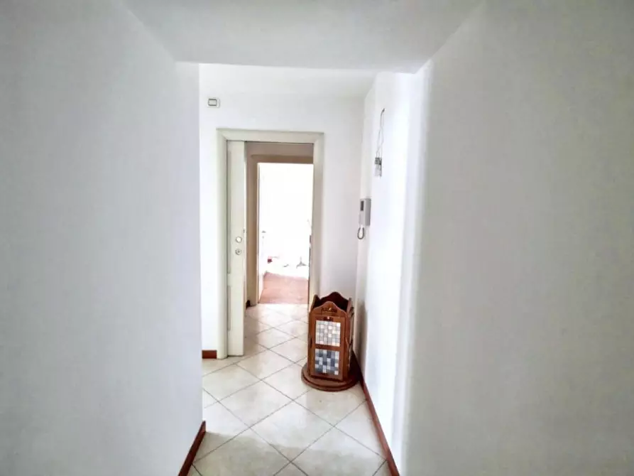 Immagine 6 di Appartamento in vendita  in Via Vittorio Emanuele II, N. 117 a Bordighera