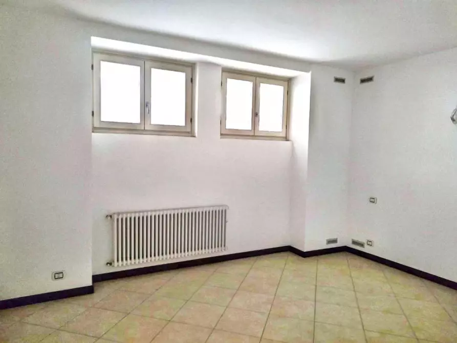 Immagine 12 di Appartamento in vendita  in Via Vittorio Emanuele II, N. 117 a Bordighera