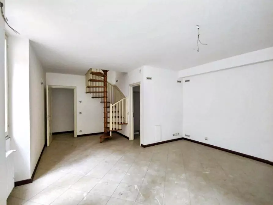 Immagine 3 di Appartamento in vendita  in Via Vittorio Emanuele II, N. 117 a Bordighera