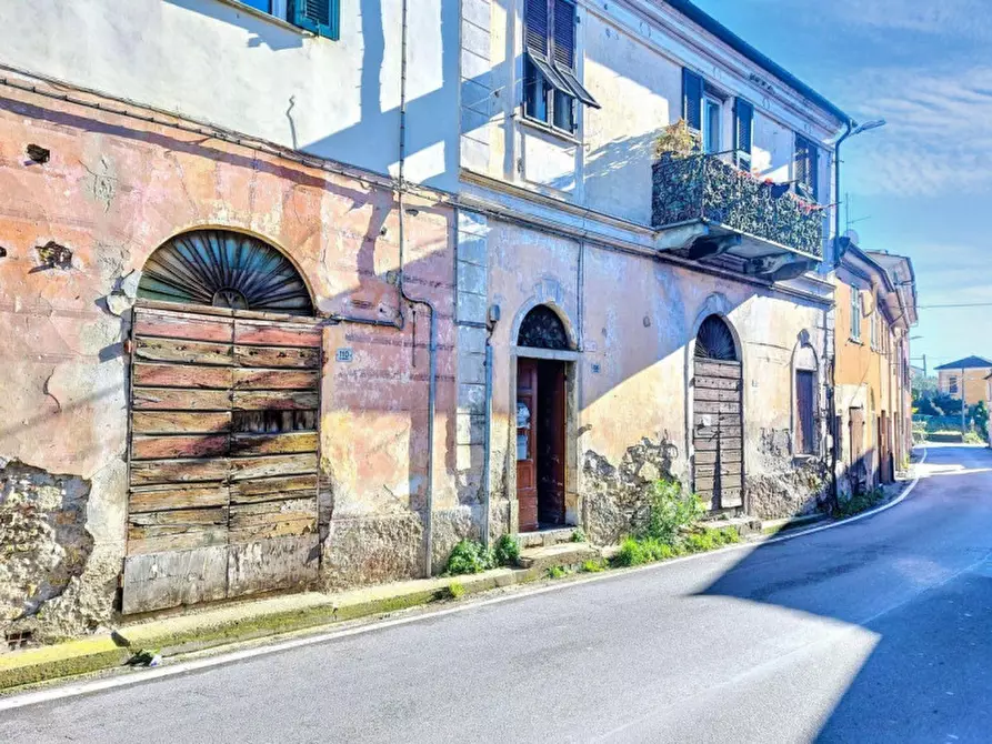 Immagine 3 di Magazzino in vendita  in VIa Caramagna, N. 108 a Imperia