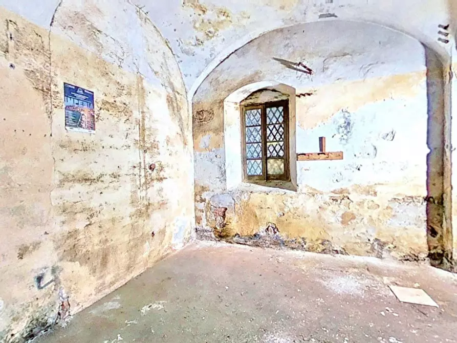 Immagine 8 di Magazzino in vendita  in VIa Caramagna, N. 108 a Imperia