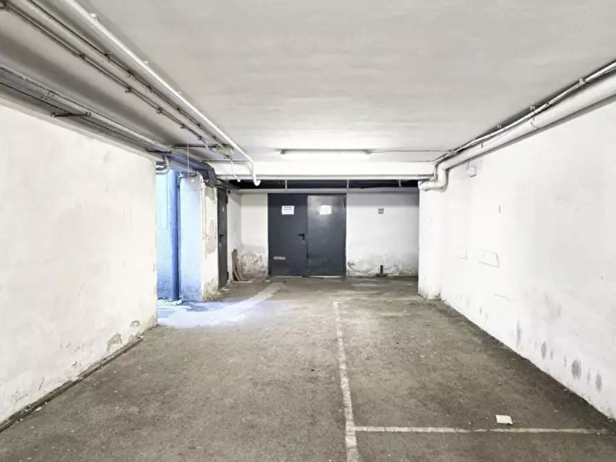 Immagine 8 di Magazzino in vendita  in Piazza Alcide De Gasperi, N. 51 bis - 65 a Padova