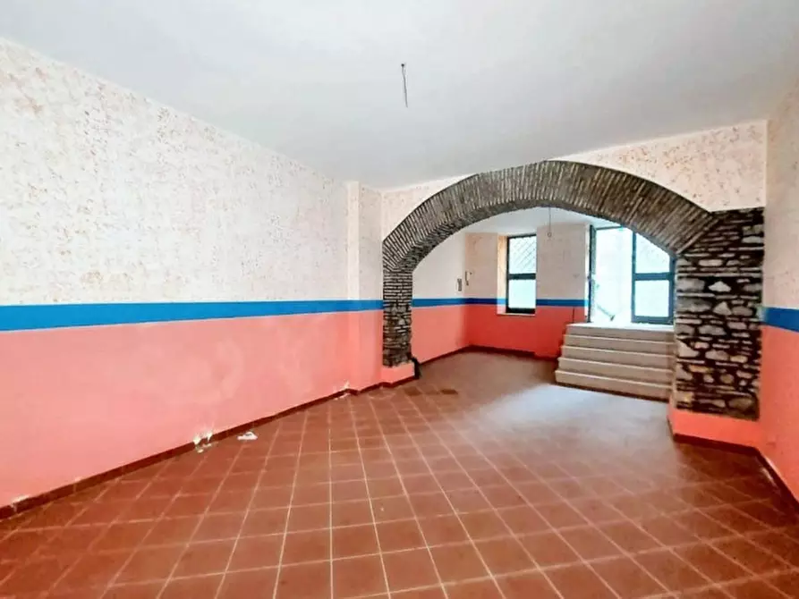 Immagine 7 di Negozio in vendita  in Via San Francesco, N. 11-13 a Velletri