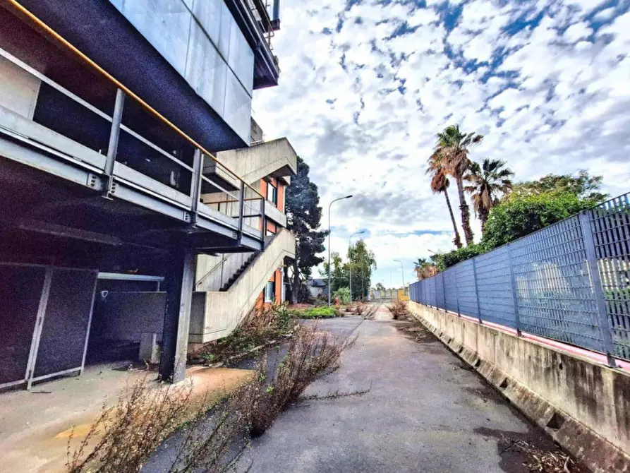 Immagine 6 di Ufficio in vendita  in Via III Strada Mimosa - Zona industriale, N. 12 a Catania