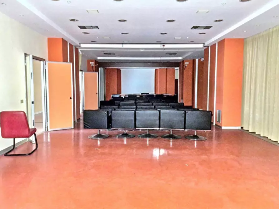 Immagine 14 di Ufficio in vendita  in Via III Strada Mimosa - Zona industriale, N. 12 a Catania