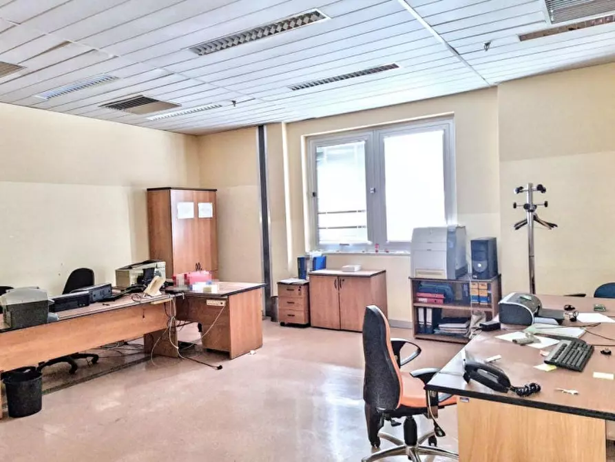 Immagine 15 di Ufficio in vendita  in Via III Strada Mimosa - Zona industriale, N. 12 a Catania