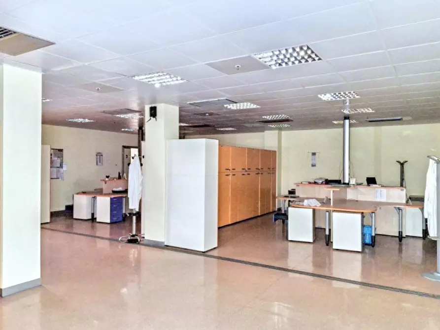 Immagine 18 di Ufficio in vendita  in Via III Strada Mimosa - Zona industriale, N. 12 a Catania