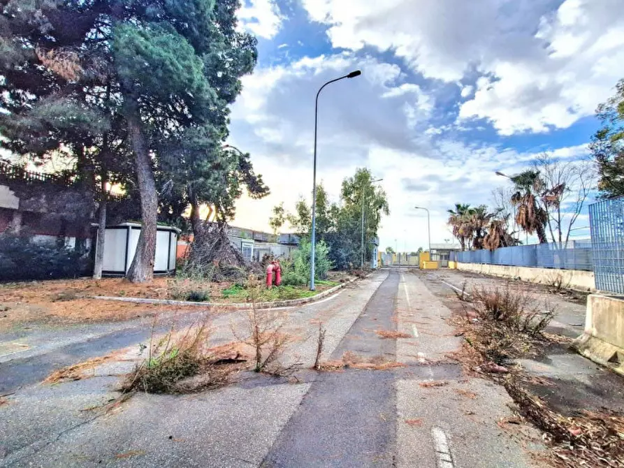 Immagine 20 di Ufficio in vendita  in Via III Strada Mimosa - Zona industriale, N. 12 a Catania