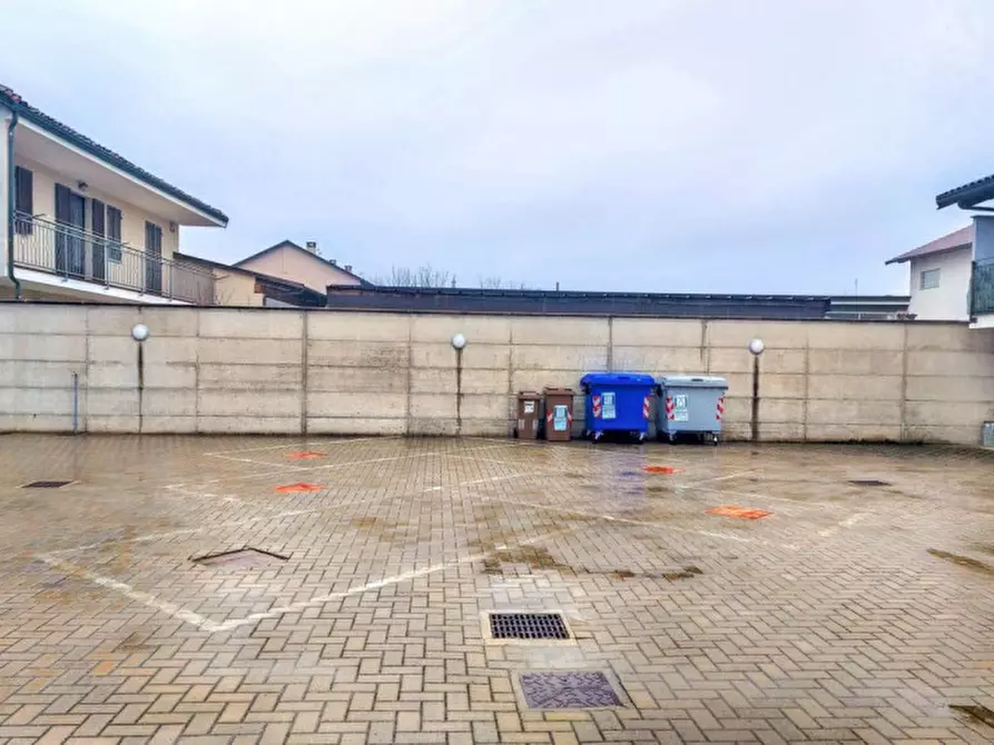 Immagine 6 di Posto auto in vendita  in Viale Monviso, N. 15 a Lombriasco