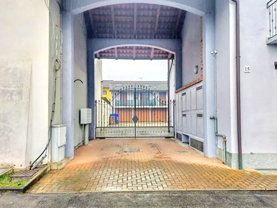 Immagine 9 di Posto auto in vendita  in Viale Monviso, N. 15 a Lombriasco