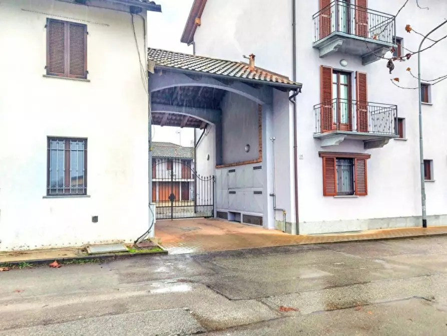 Immagine 10 di Posto auto in vendita  in Viale Monviso, N. 15 a Lombriasco