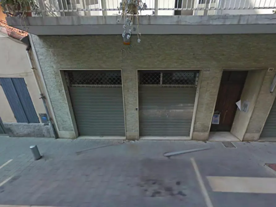 Immagine 1 di Negozio in vendita  in Via C. Colombo, N. snc a Taggia