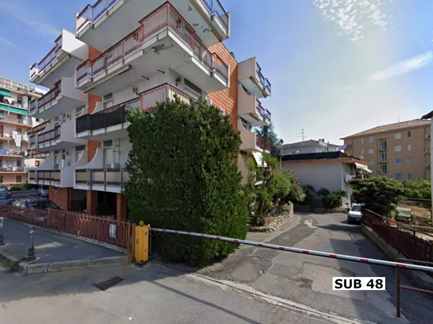 Immagine 1 di Posto auto in vendita  in Via Beglini, N. 52 a Taggia
