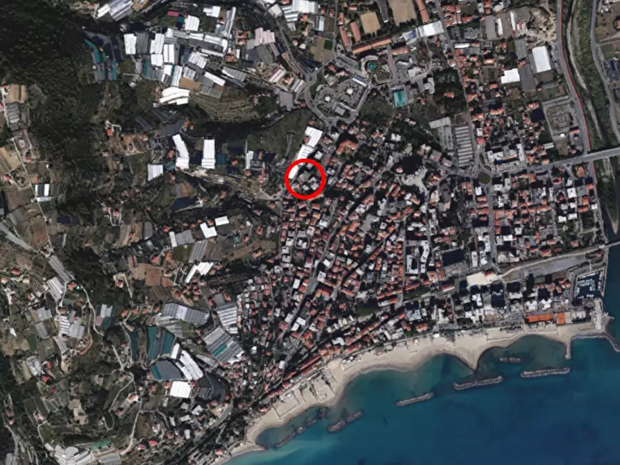 Immagine 7 di Posto auto in vendita  in Via Beglini, N. 52 a Taggia