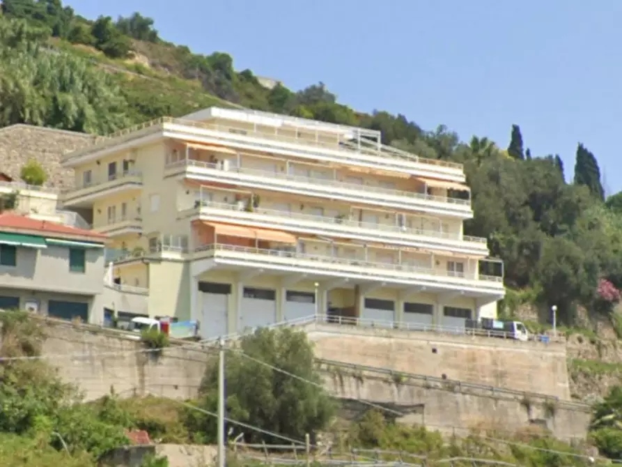 Immagine 1 di Appartamento in vendita  in Via Castellaro, N. snc a Riva Ligure