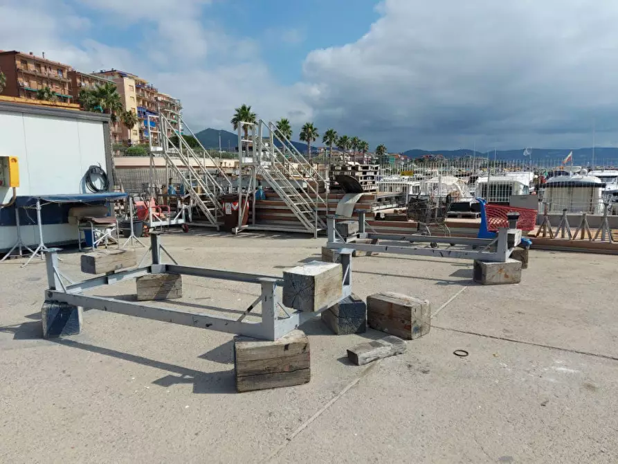 Immagine 7 di Posto auto in vendita  in Lungomare Marconi, N. snc a Borghetto Santo Spirito