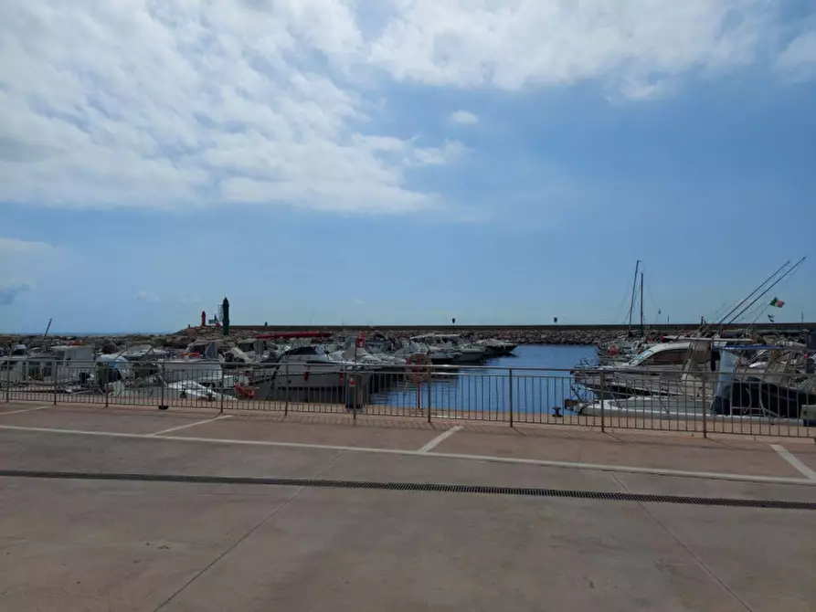 Immagine 14 di Posto auto in vendita  in Lungomare Marconi, N. snc a Borghetto Santo Spirito