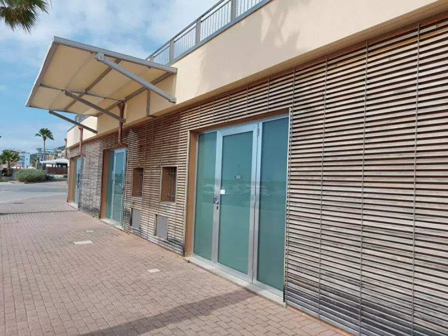 Immagine 15 di Posto auto in vendita  in Lungomare Marconi, N. snc a Borghetto Santo Spirito