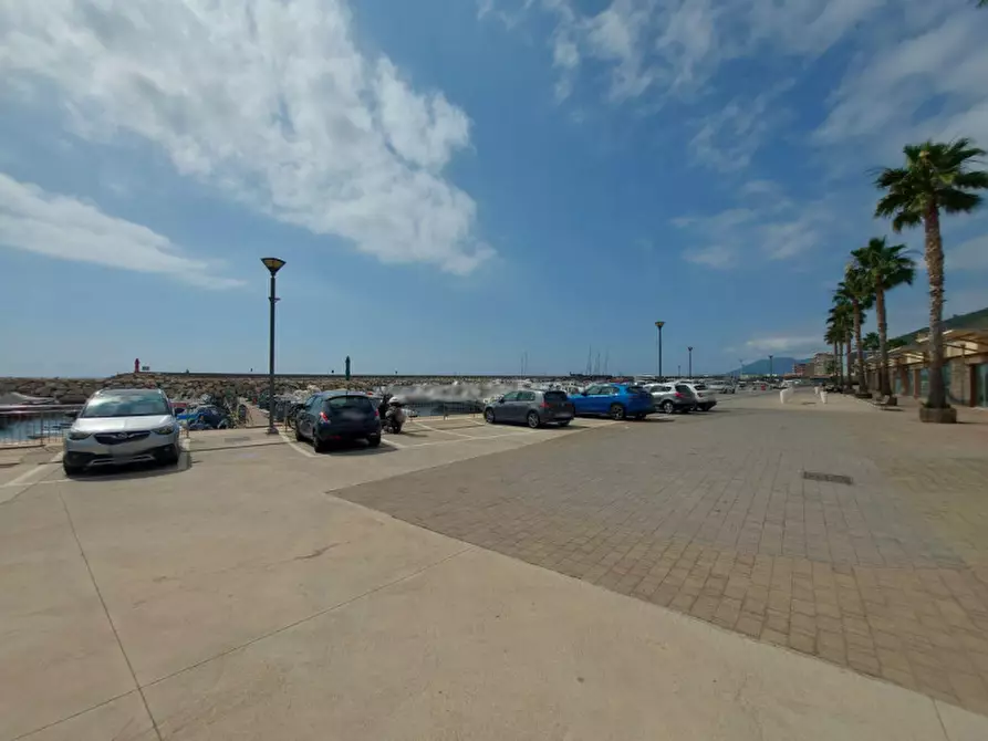 Immagine 19 di Posto auto in vendita  in Lungomare Marconi, N. snc a Borghetto Santo Spirito