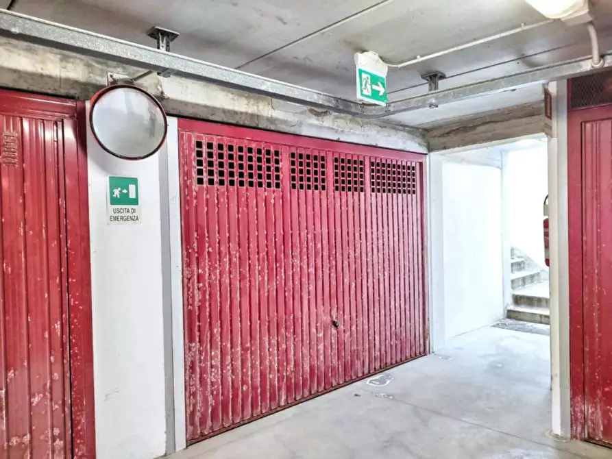 Immagine 17 di Appartamento in vendita  in Via Vittorio Emanuele II, N. 117 a Bordighera