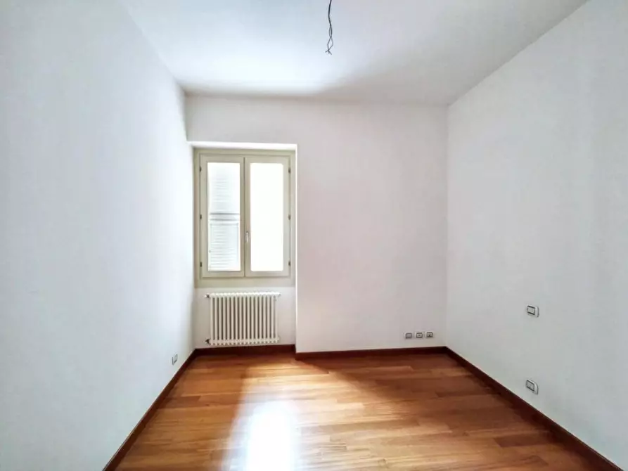 Immagine 5 di Appartamento in vendita  in Via Vittorio Emanuele II, N. 117 a Bordighera