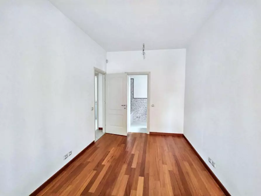 Immagine 9 di Appartamento in vendita  in Via Vittorio Emanuele II, N. 117 a Bordighera