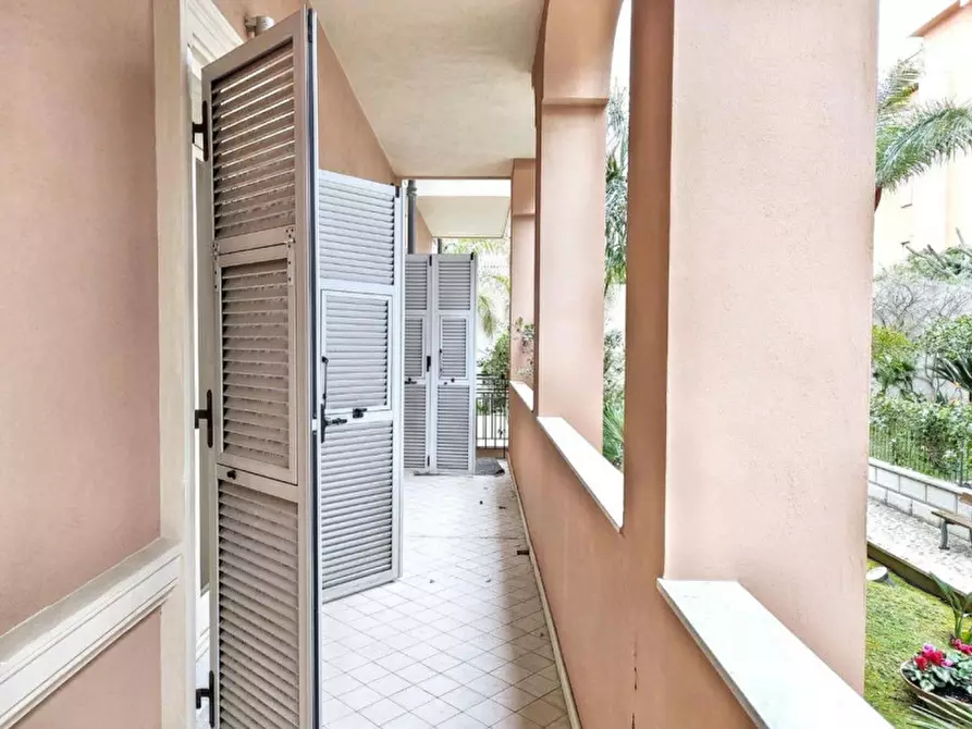 Immagine 6 di Appartamento in vendita  in Via Vittorio Emanuele II, N. 117 a Bordighera