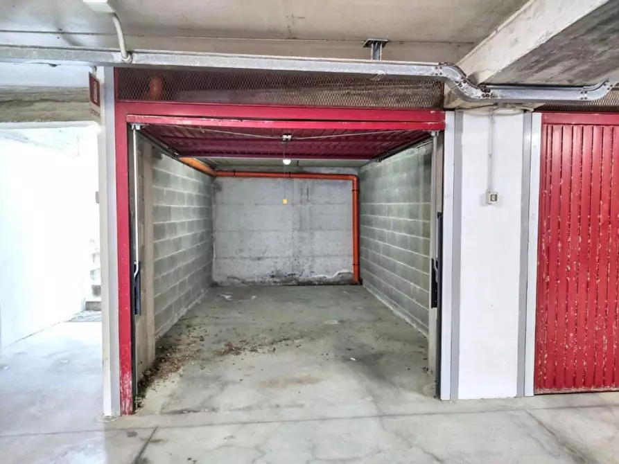 Immagine 22 di Appartamento in vendita  in Via Vittorio Emanuele II, N. 117 a Bordighera