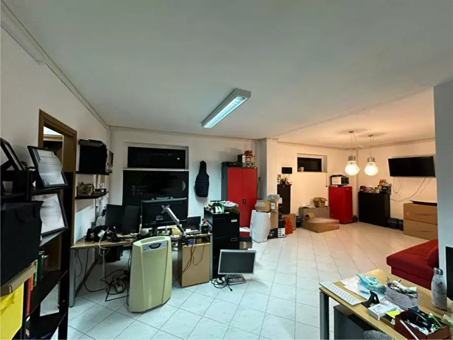 Immagine 4 di Ufficio in affitto  in Strada delle Ropole, N. 13-15 a Siena