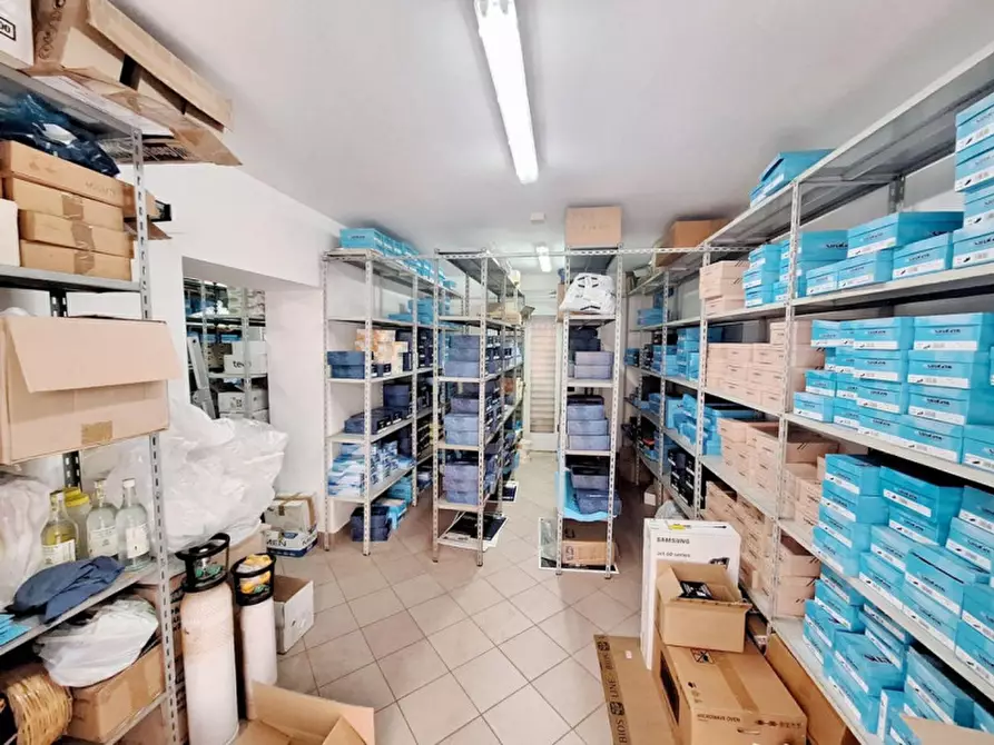Immagine 2 di Magazzino in vendita  in Via Muratori, N. snc a Cittanova