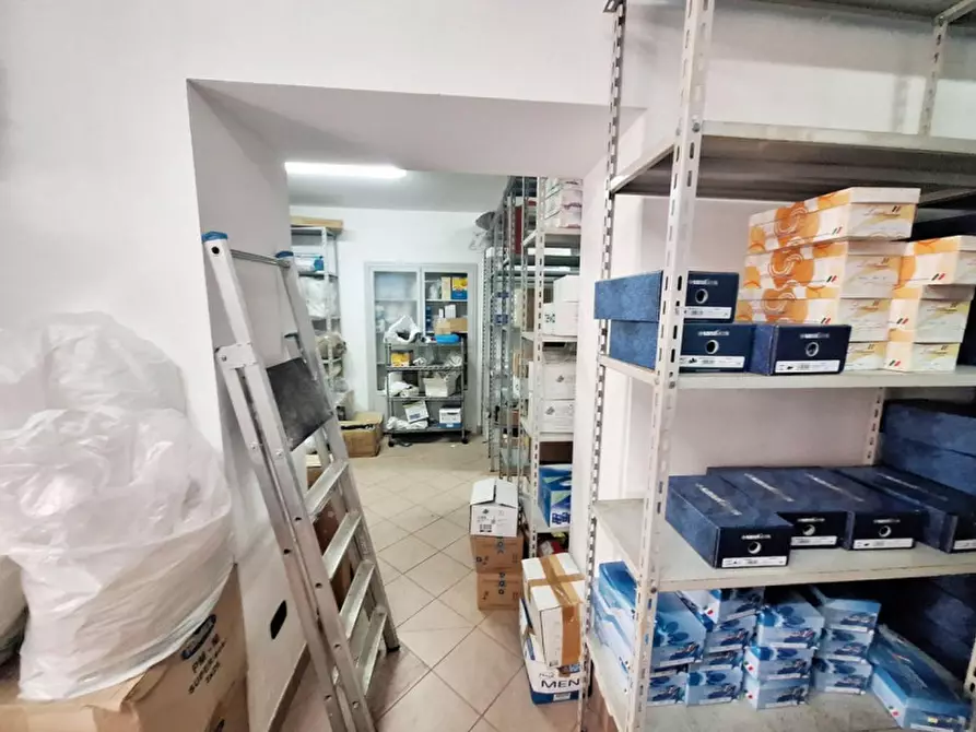 Immagine 3 di Magazzino in vendita  in Via Muratori, N. snc a Cittanova