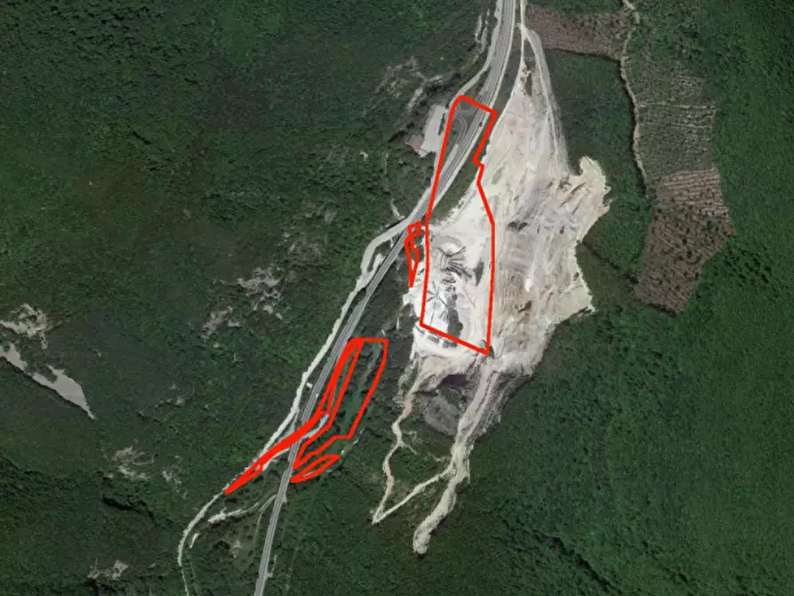 Immagine 1 di Terreno in vendita  in Via Flaminia sud - SS3, N. snc a Cagli