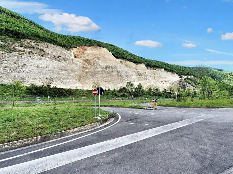 Immagine 4 di Terreno in vendita  in Via Flaminia sud - SS3, N. snc a Cagli