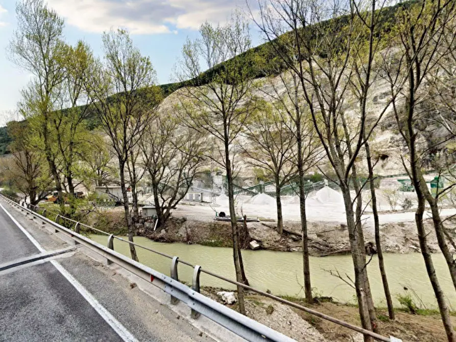 Immagine 10 di Terreno in vendita  in Via Flaminia sud - SS3, N. snc a Cagli
