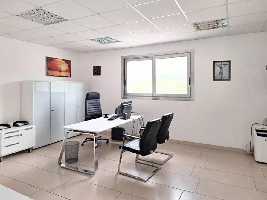 Immagine 17 di Capannone industriale in vendita  in c.da Porrazzi, N. snc a Ciminna