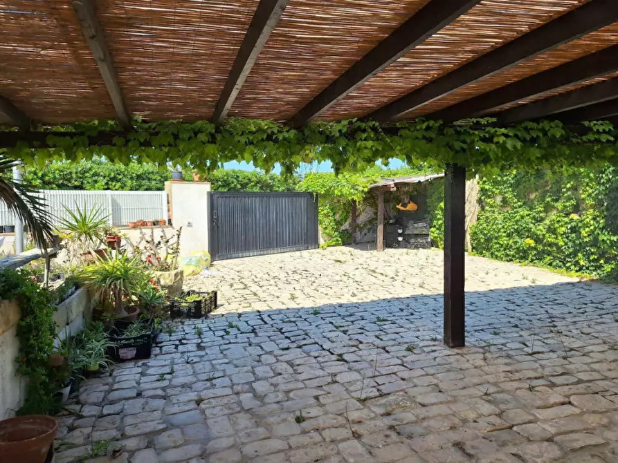 Immagine 12 di Villa in vendita  in Via Capo Zafaglione, N. snc a Vittoria