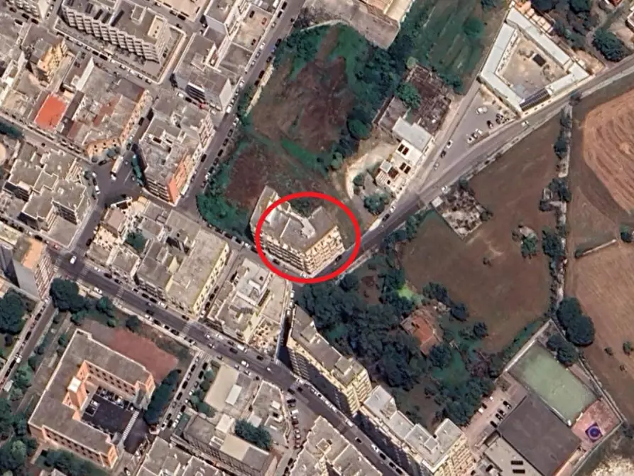 Immagine 19 di Negozio in vendita  in via S. Caterina da Siena, N. 13-15 a Putignano