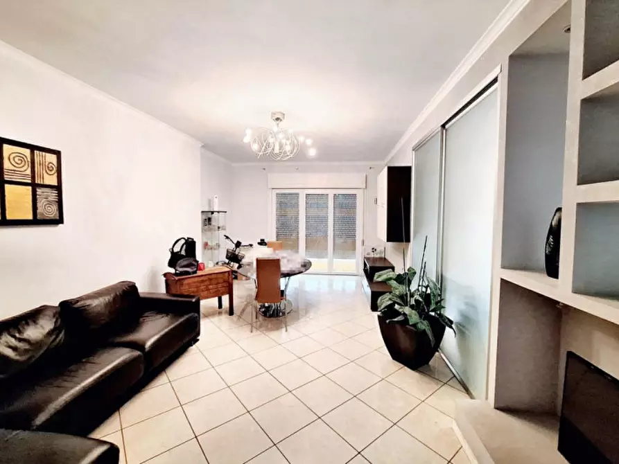 Immagine 2 di Appartamento in vendita  in viale Giovanni XXIII, N. 64 a Sulmona