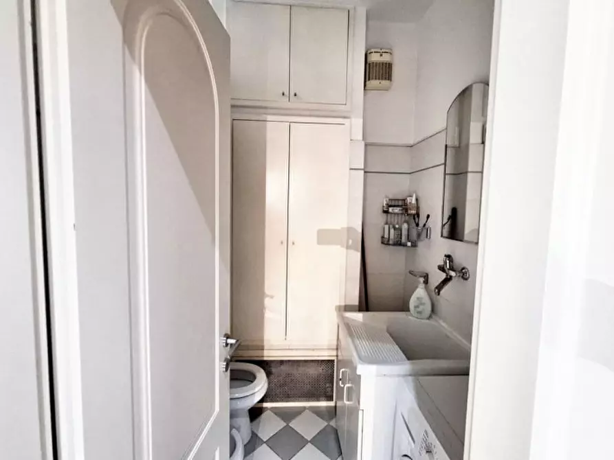 Immagine 7 di Appartamento in vendita  in viale Giovanni XXIII, N. 64 a Sulmona