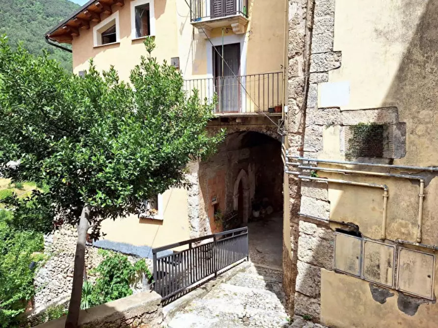 Immagine 9 di Magazzino in vendita  in via Mulino, N. 7 a Pettorano Sul Gizio