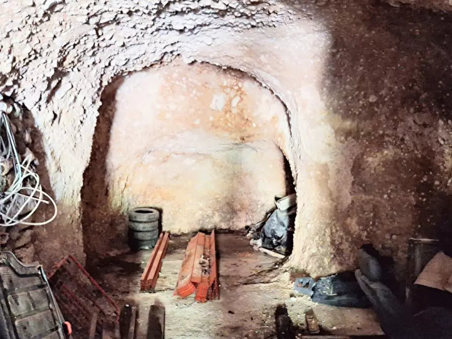 Immagine 3 di Magazzino in vendita  in via Pettoranello, N. 40 a Pettorano Sul Gizio