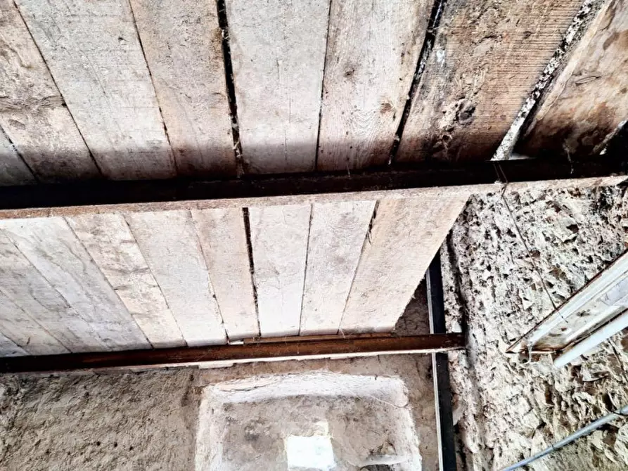 Immagine 4 di Magazzino in vendita  in via Pettoranello, N. 40 a Pettorano Sul Gizio