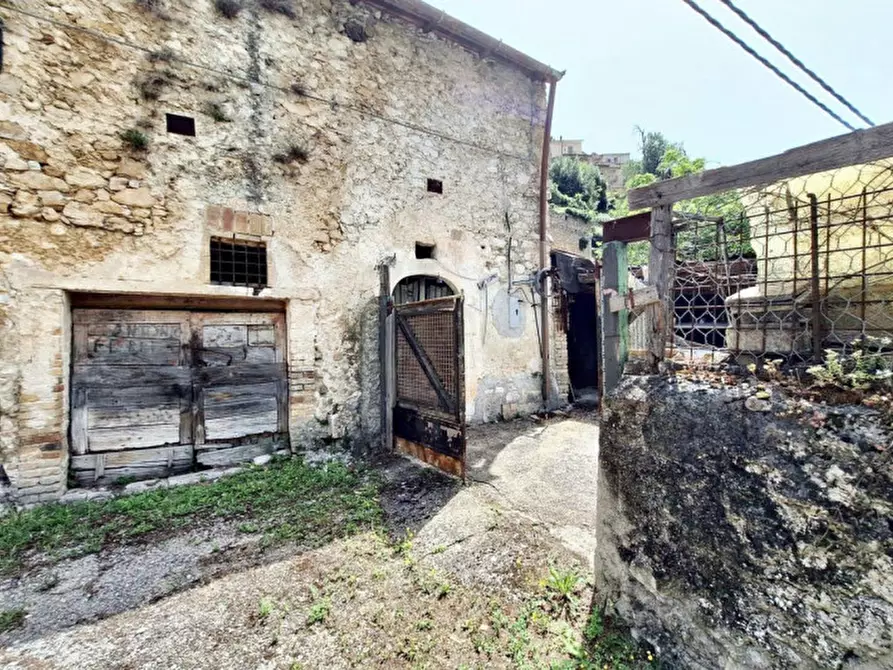 Immagine 5 di Magazzino in vendita  in via Pettoranello, N. 40 a Pettorano Sul Gizio