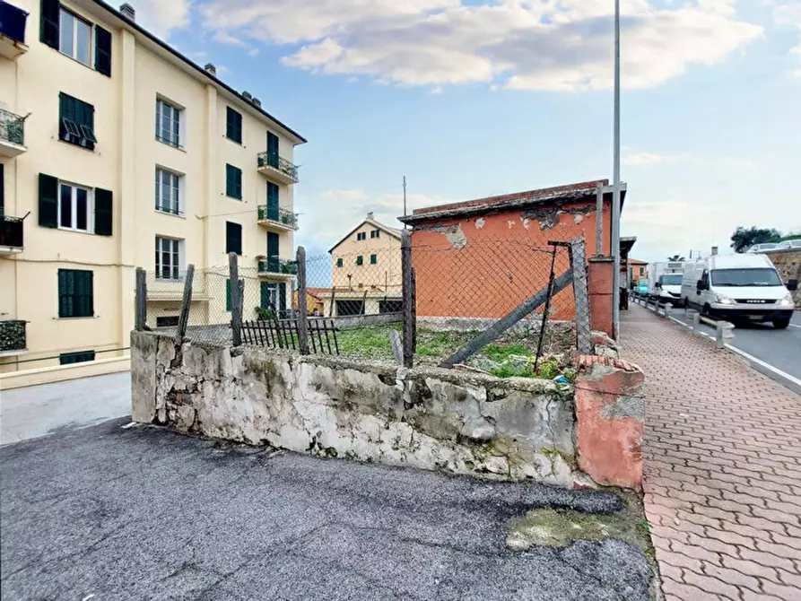 Immagine 10 di Palazzo in vendita  in Via Gabriele D'Annunzio, N. snc a Imperia