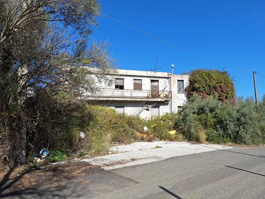 Immagine 2 di Palazzo in vendita  in C.da Passo Siracusa, N. snc a Melilli